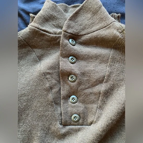 Vintage Unisex Military Issue Olive Brown Wool Button top Sweater!